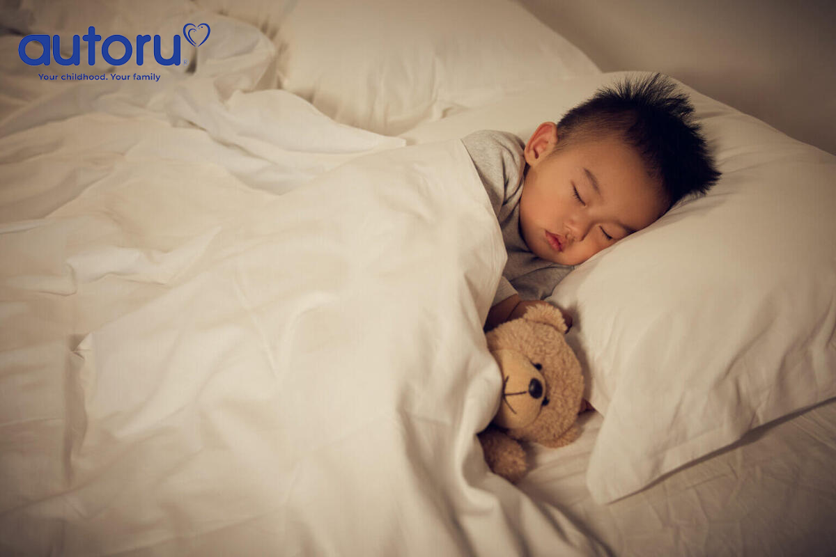 Tập cho bé ngủ độc lập có ích cho việc sự phát triển thể chất và trí não của trẻ