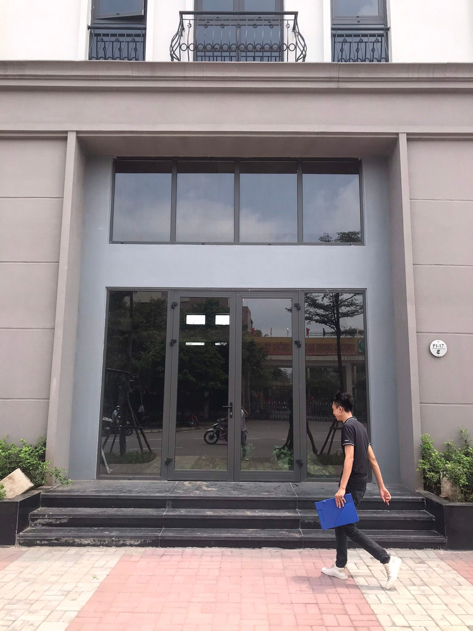 Triển khai thi công văn phòng bất động sản chị Nhung ( Thạch Bàn -Long Biên - Hà Nội )