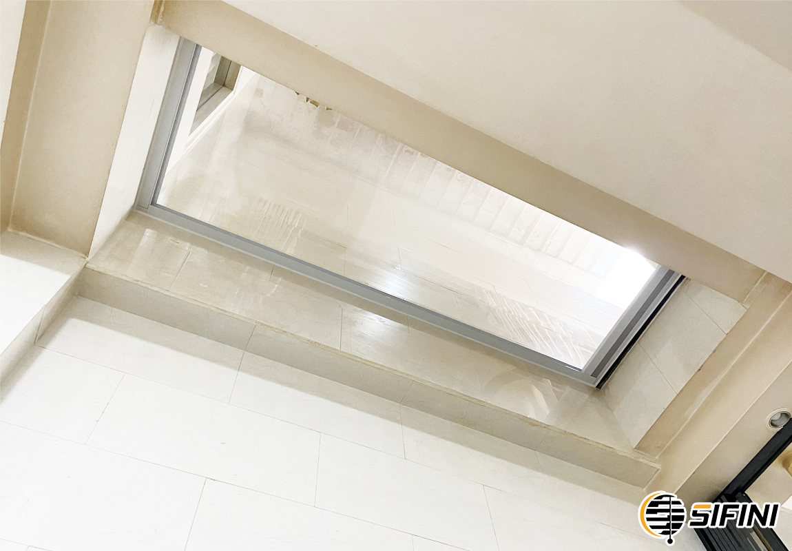 Rèm tổ ong giếng trời tự động