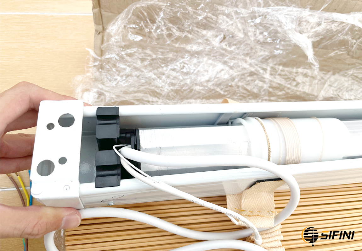 Rèm sáo gỗ tự động