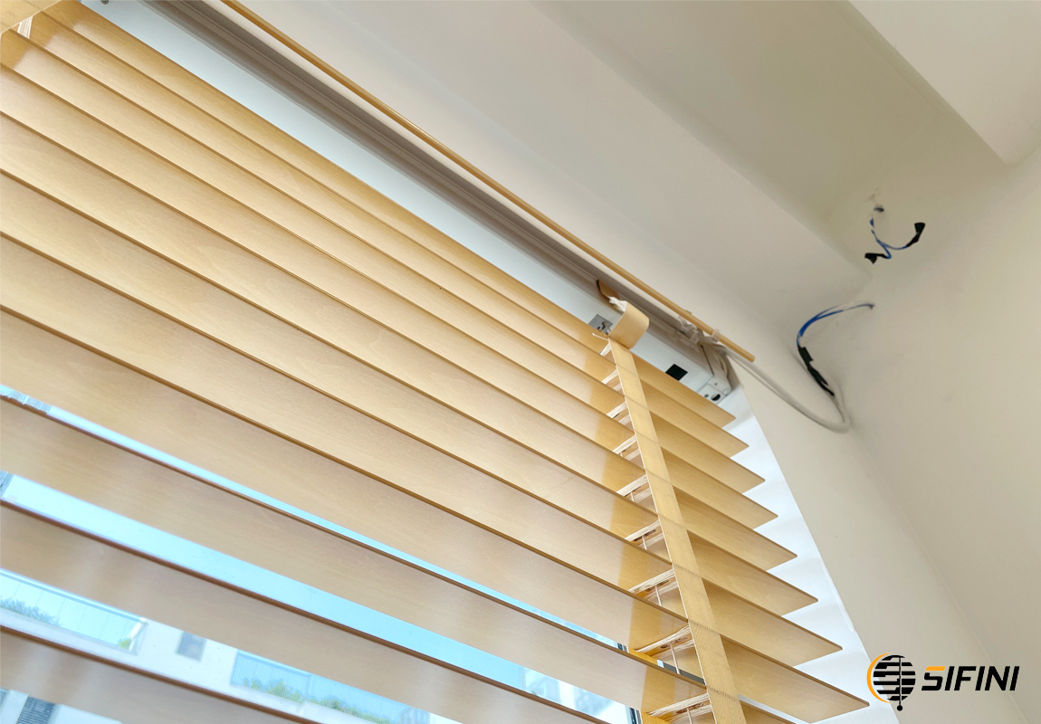 Rèm sáo gỗ tự động