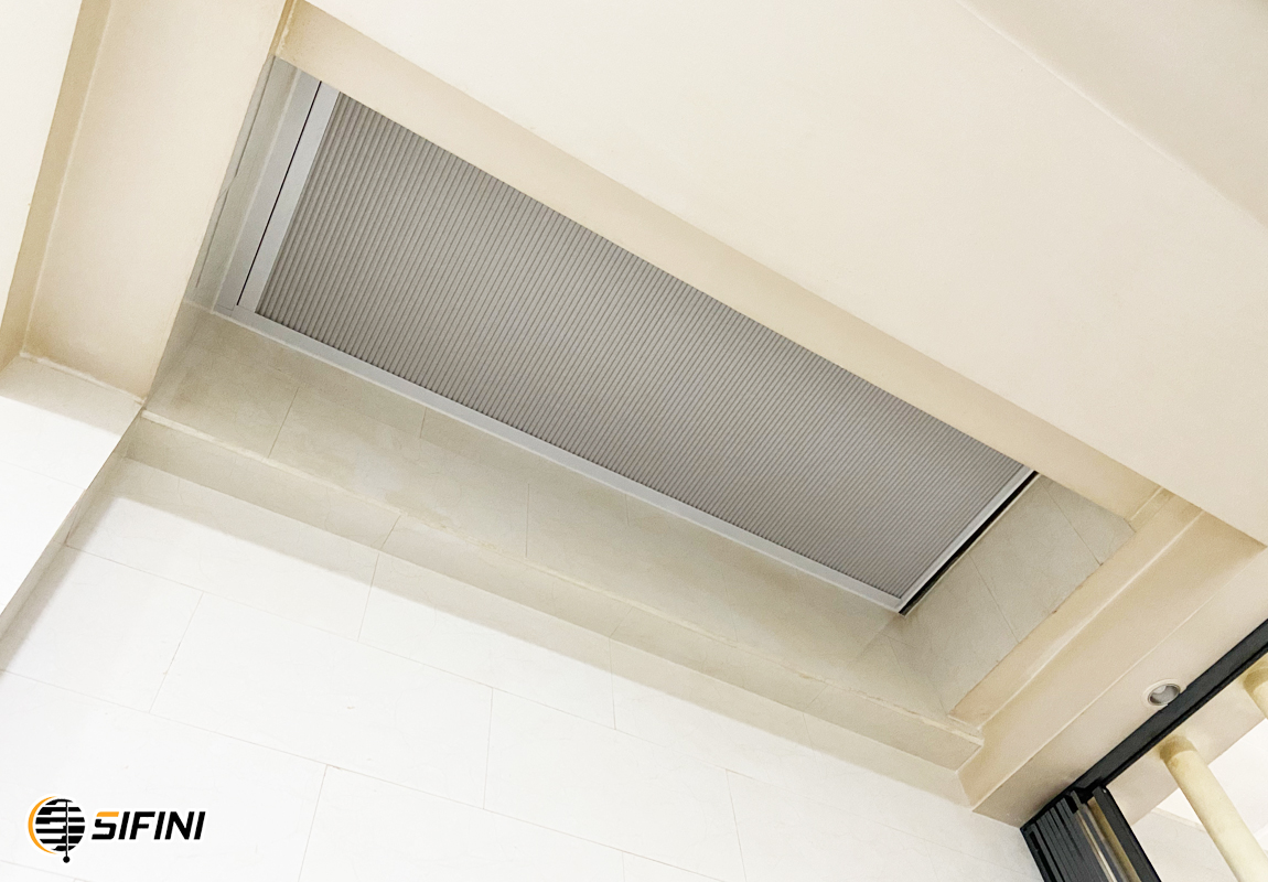 Rèm tổ ong giếng trời tự động