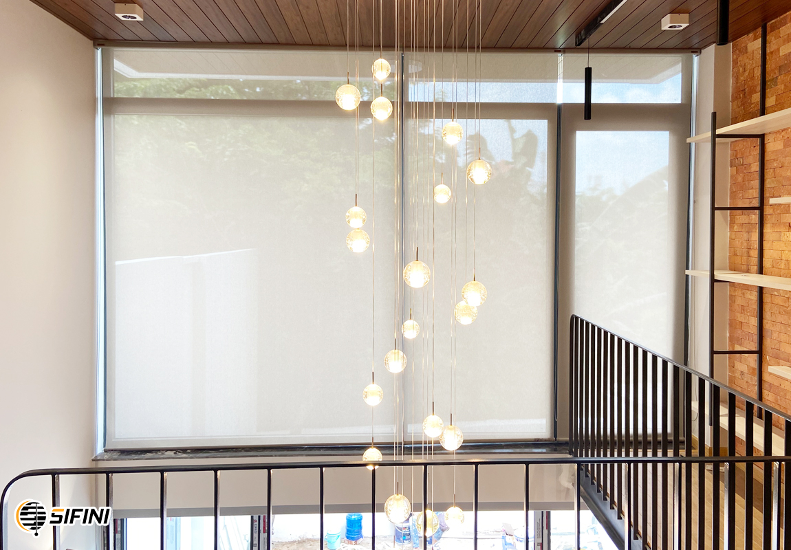 Rèm cuốn lưới cho vách kính