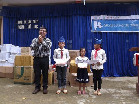 VOV trao học bổng cho học sinh vùng khó khăn tỉnh Thanh Hóa