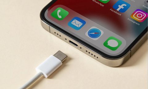 USB-C TRÊN IPHONE 15 LÀ MỘT SỰ THẤT VỌNG MÀ APPLE MANG ĐẾN CHO NGƯỜI DÙNG.