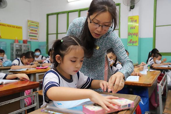 Lựa chọn sách giáo khoa lớp 2, lớp 6 mới như thế nào?