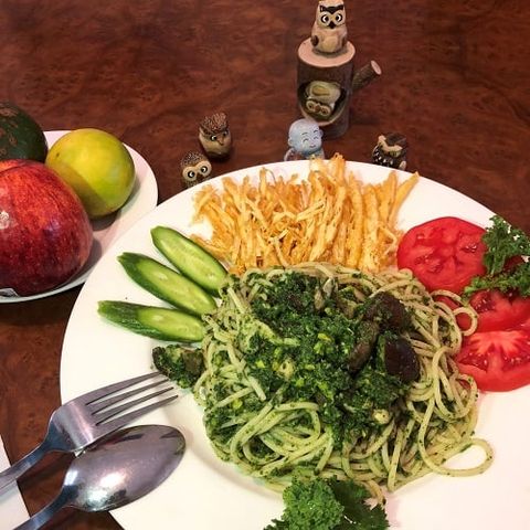 Spaghetti xốt cải Kale