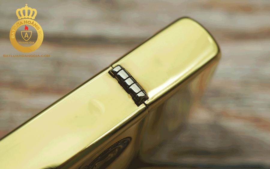 Bản lề chiếc Zippo chủ đề tàu uss cv62