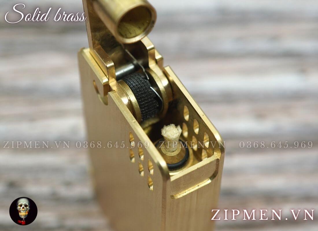 Hộp quẹt bằng đồng thau