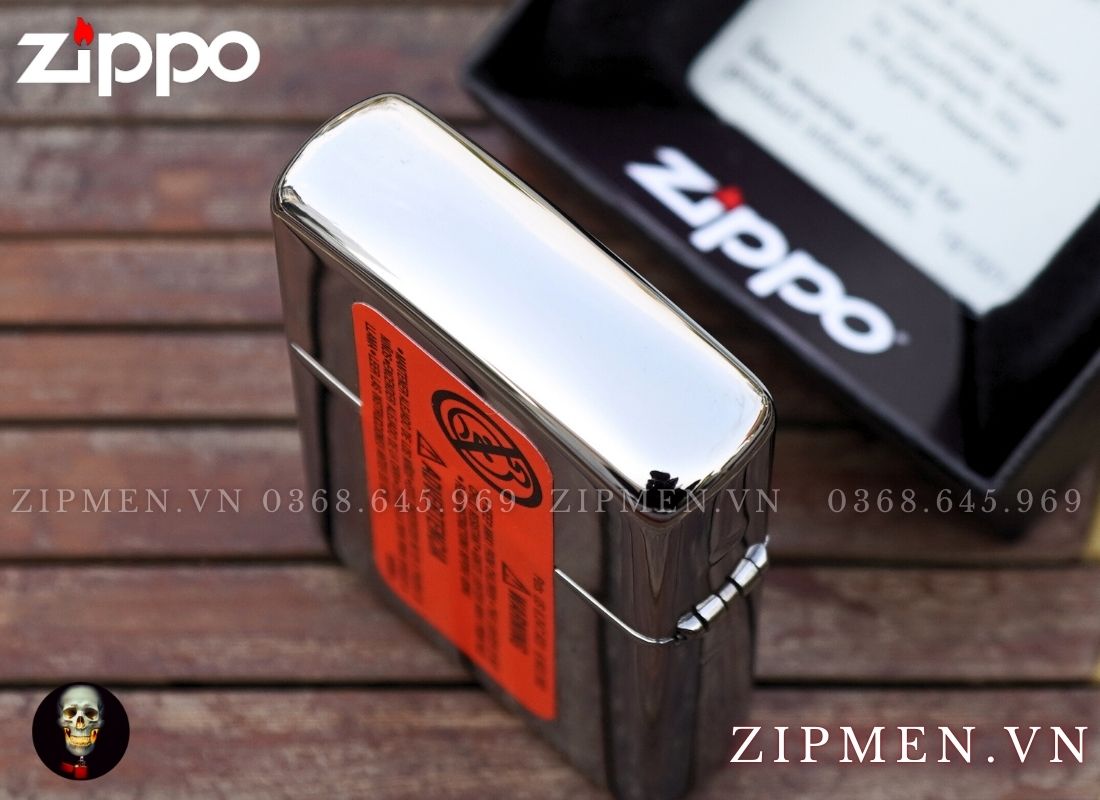 Zippo 46396-Zippo armor trắng bóng logo ngọn lửa