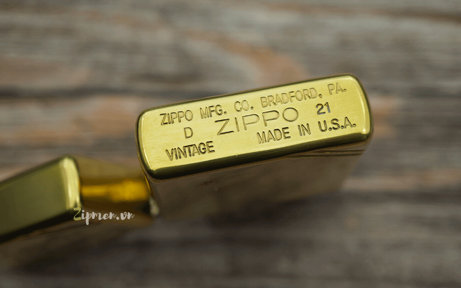 Mộc đáy Zippo vintage có 3 hàng chữ