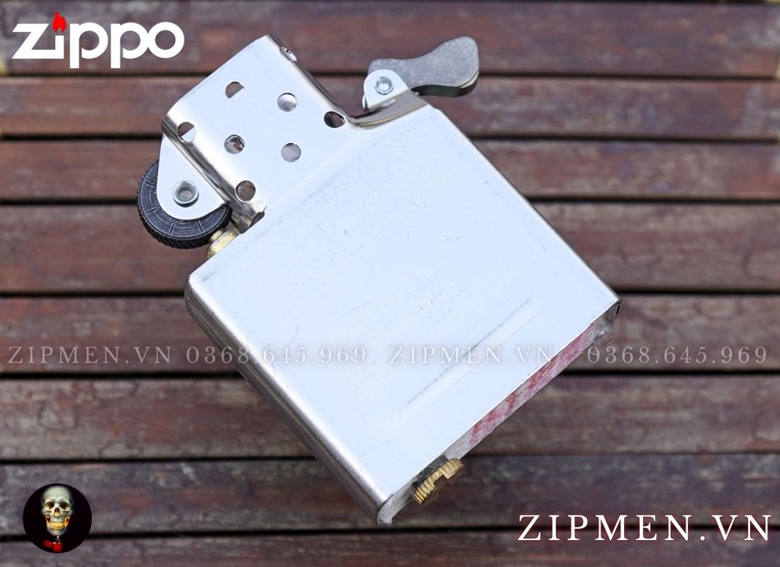 Zippo 46396-Zippo armor trắng bóng logo ngọn lửa