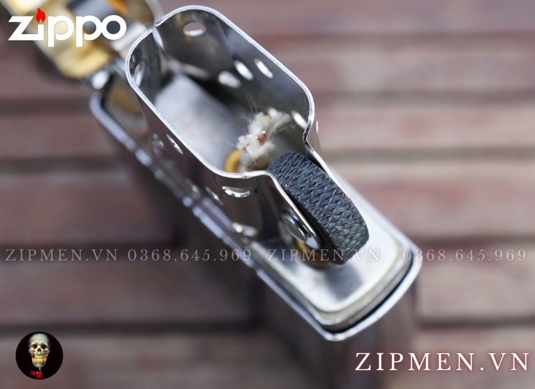 Zippo USA chủ đề phi hành gia