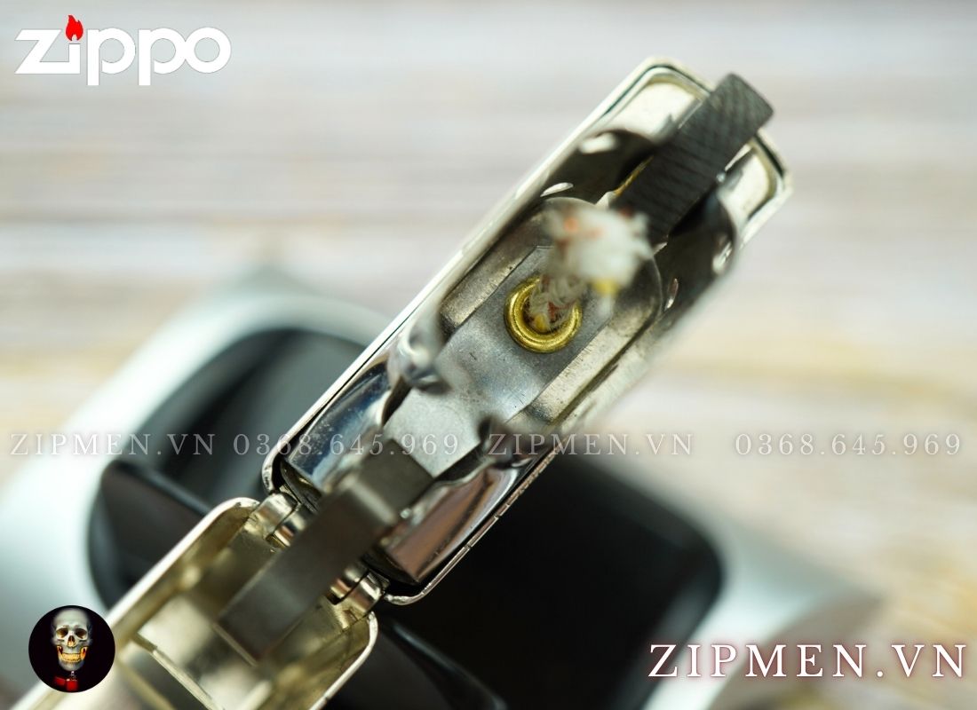 Zippo bạc khối quan công