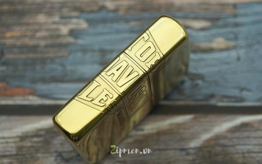 Zippo Armor được khắc chìm 3 mặt
