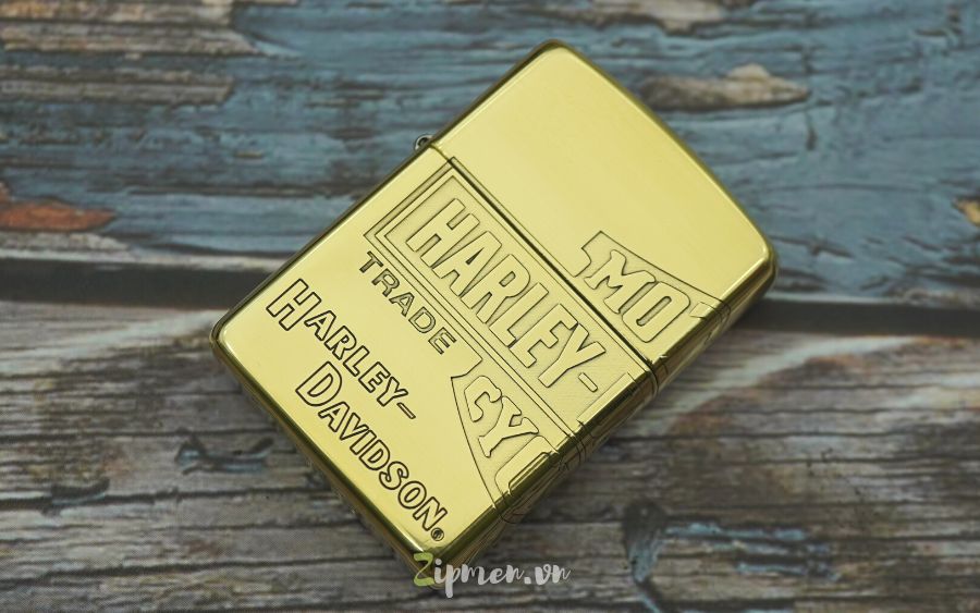 Mặt trước Zippo Armor Harley Davidson