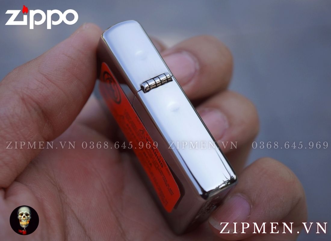 zippo mã đáo thành công màu trắng