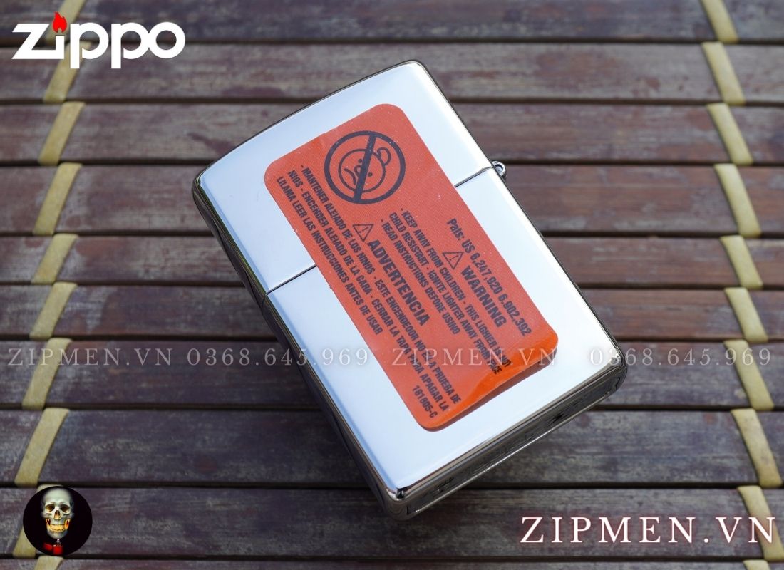 Zippo USA chủ đề phi hành gia