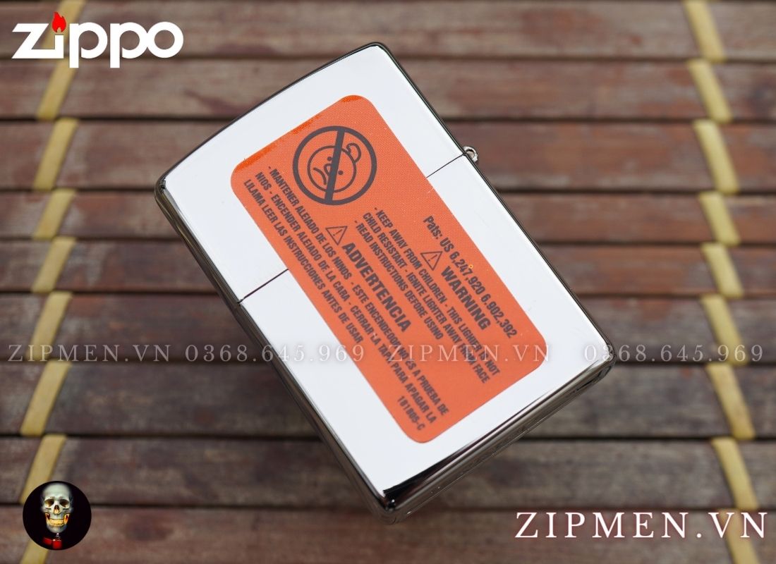 Zippo tàu chiến uss
