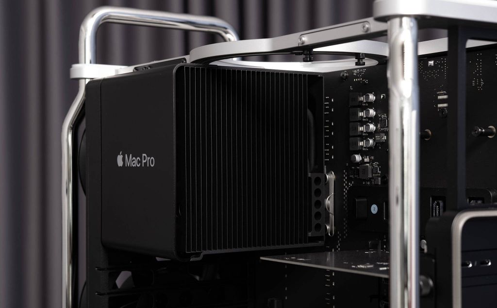 Vẫn sẽ có Mac Pro mới chạy Intel và Mac Pro mini với thiết kế gợi nhớ Power Mac G4 Cube?
