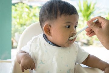 Biếng ăn ở trẻ nhỏ? Giải pháp hữu hiệu