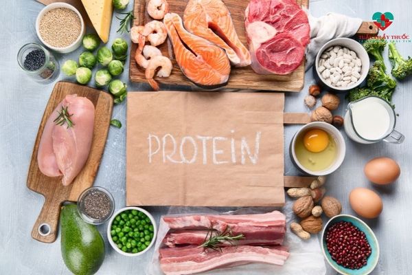 Mẹ ăn thực phẩm giàu protein để trẻ tăng cân nhanh