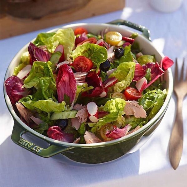tô trộn salad staub