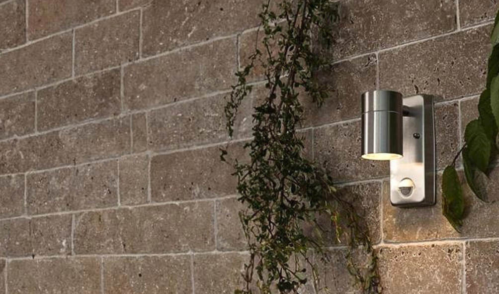 5 Mẹo Chiếu Sáng Ngoài Trời Giúp Bạn Tiết Kiệm Và Hiệu Quả