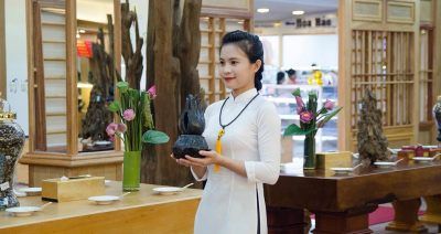 Nghệ Thuật Thưởng Trầm tại Nha Trang