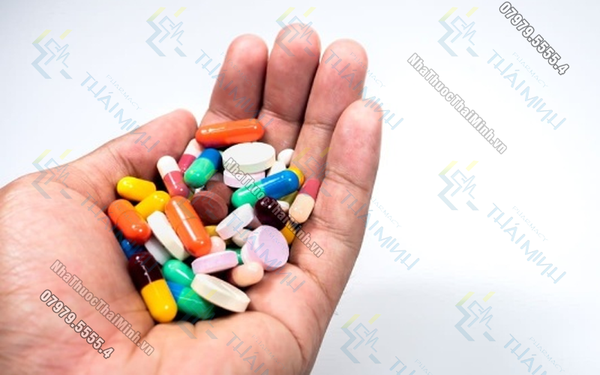 Viêm gan C gây ra do virus Hepatitis C tấn công vào tế bào gan