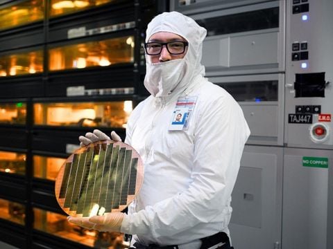 CEO Intel muốn dừng kinh doanh tiến trình 18A để sản xuất chip cho khách hàng, tập trung cho 14A