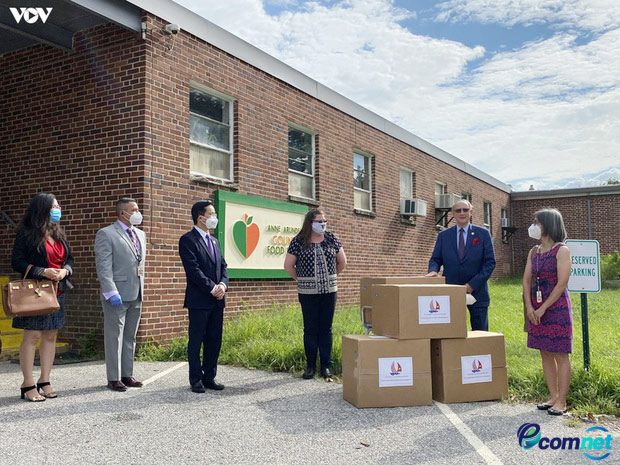 Khẩu Trang Của Ecomnet Vinh Dự Được Đsq Việt Nam Tại Mỹ Tặng Bang Maryland