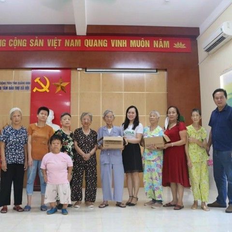 ONA Global tài trợ khẩn cấp 1000 nước rửa tay ứng cứu Đà Nẵng, Quảng Nam