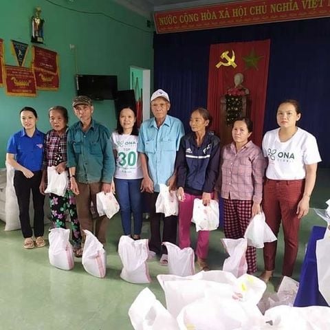 Cỏ cây hoa lá chung tay cứu trợ đồng bào tỉnh Quảng Nam sau thiệt hại nặng bởi cơn bão số 9