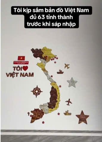 Giới trẻ đổ xô mua bản đồ Việt Nam làm kỷ niệm trước thông tin sáp nhập