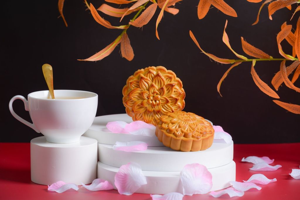 Chụp ảnh bánh trung thu đẹp sang - xịn - mịn đốn tim người xem