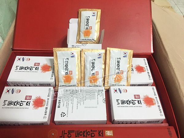 Hộp tinh chất đông trùng hạ thảo Nongzinsicphum 30 gói x 60ml chính hãng Hàn Quốc