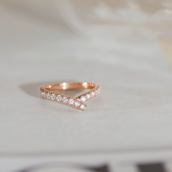 nhẫn vàng 18k eternity curves