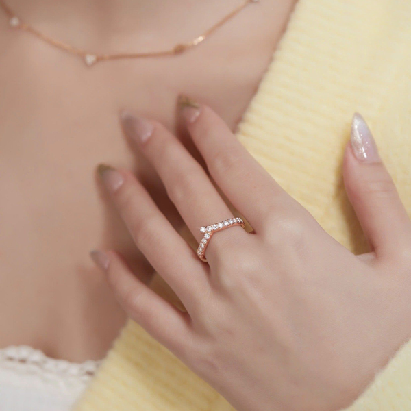nhẫn vàng 18k eternity curves