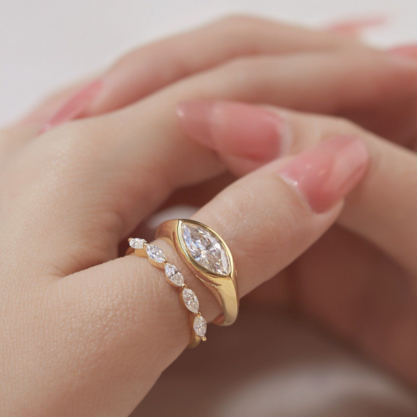 nhẫn vàng 18k luna marquise