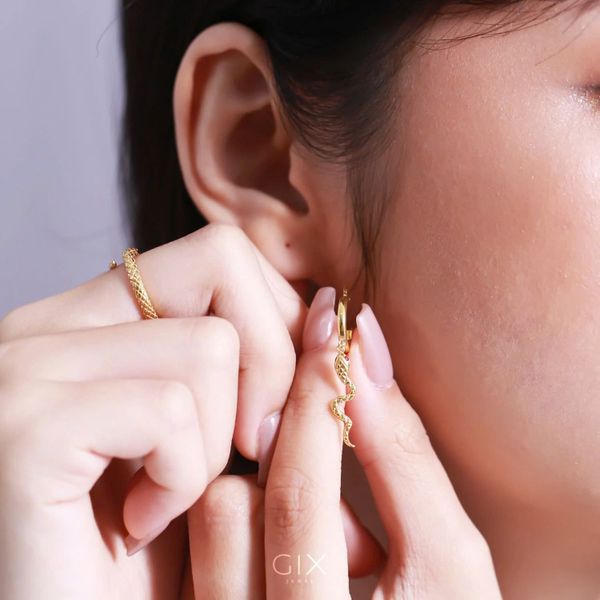 bông tai cho người mặt vuông