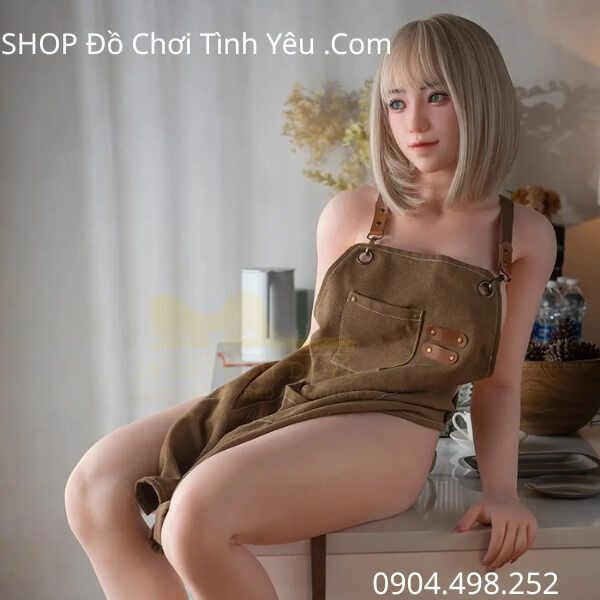 Búp Bê Tình Dục Xinh Đẹp Cô Nàng Nội Trợ Tóc Ngắn Nóng Bỏng