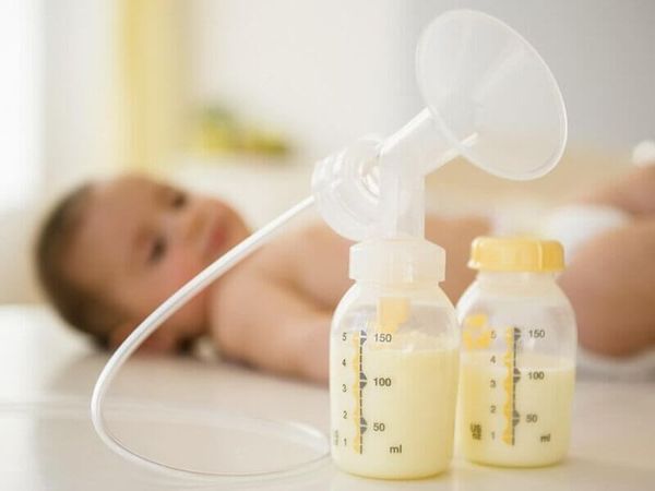 Cai sữa cho bé bao lâu thì mẹ hết sữa hoàn toàn? Cách hết căng, tức ngực hiệu quả