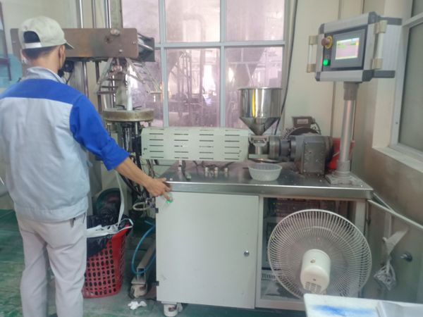 may thoi film mini 99b2c6b6fc034fb2b461cc5e0a1497ac grande