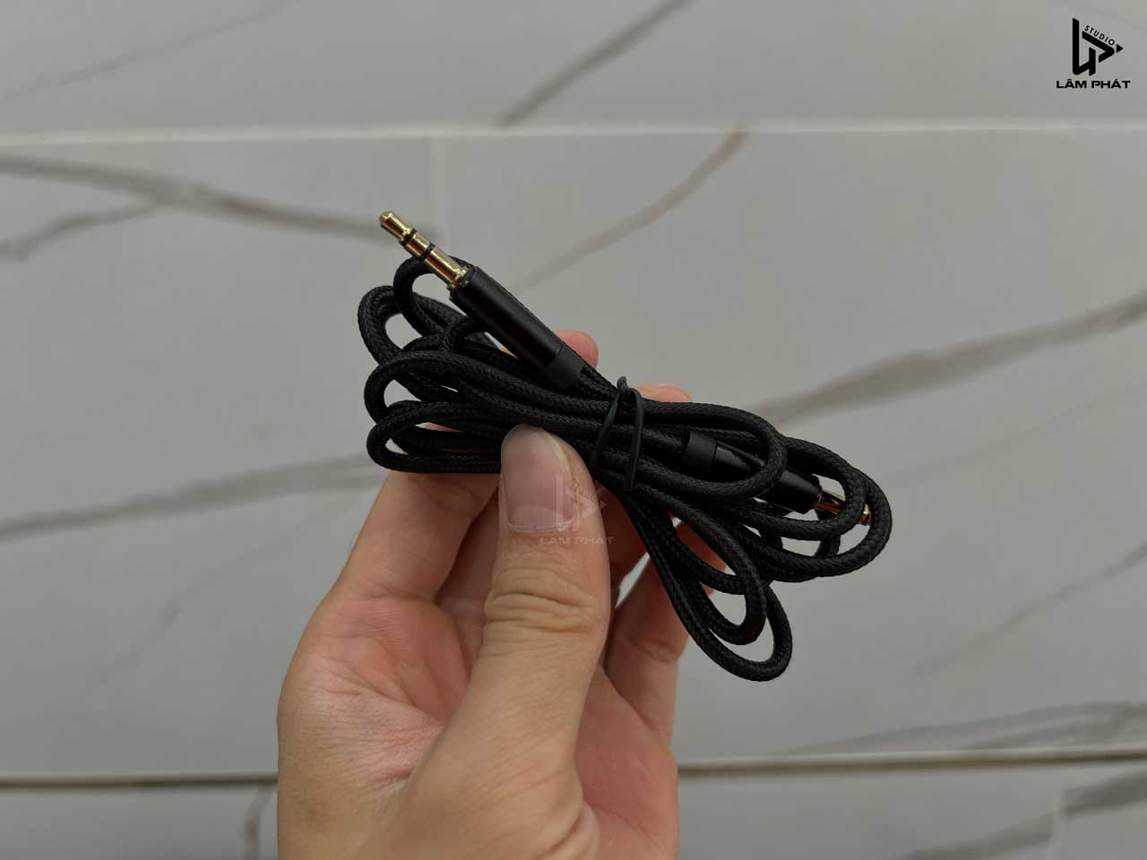 BOX LIVE AINMC M2 Thiết Bị Hỗ Trợ Thu Âm Và Hát Live Stereo Chuyên Nghiệp