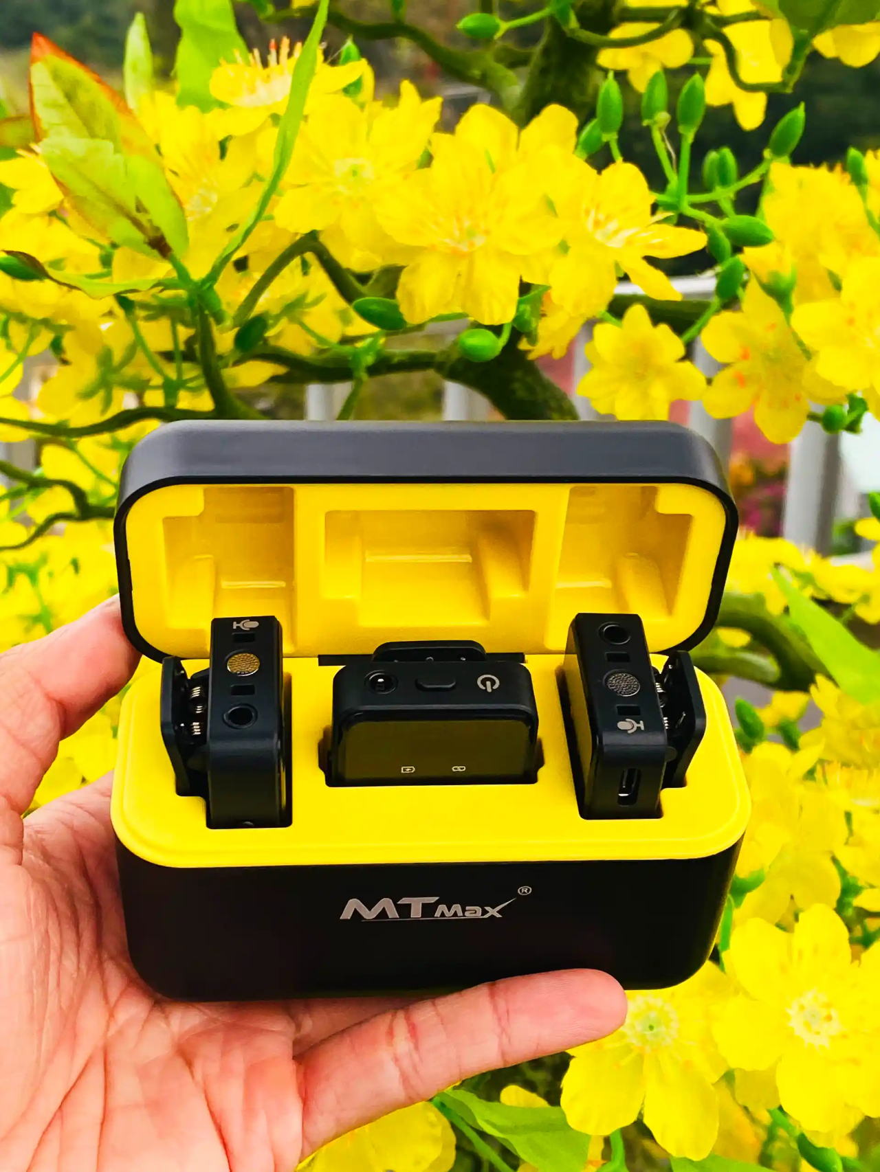 MT Max KTV M2 Micro Thu Âm Vlog Không Dây