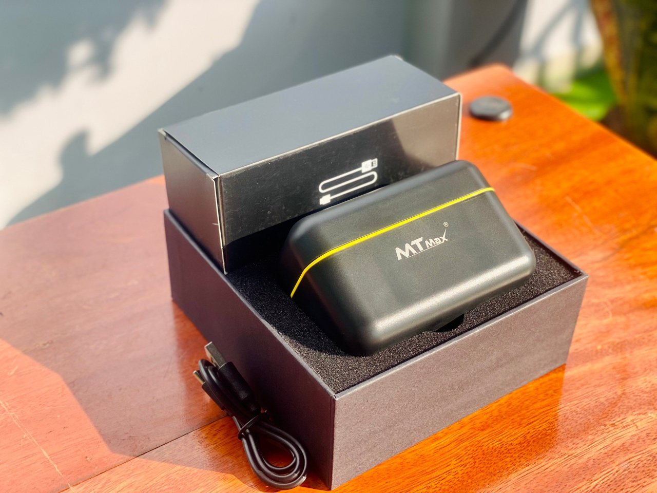 MT Max KTV M2 Micro Thu Âm Vlog Không Dây