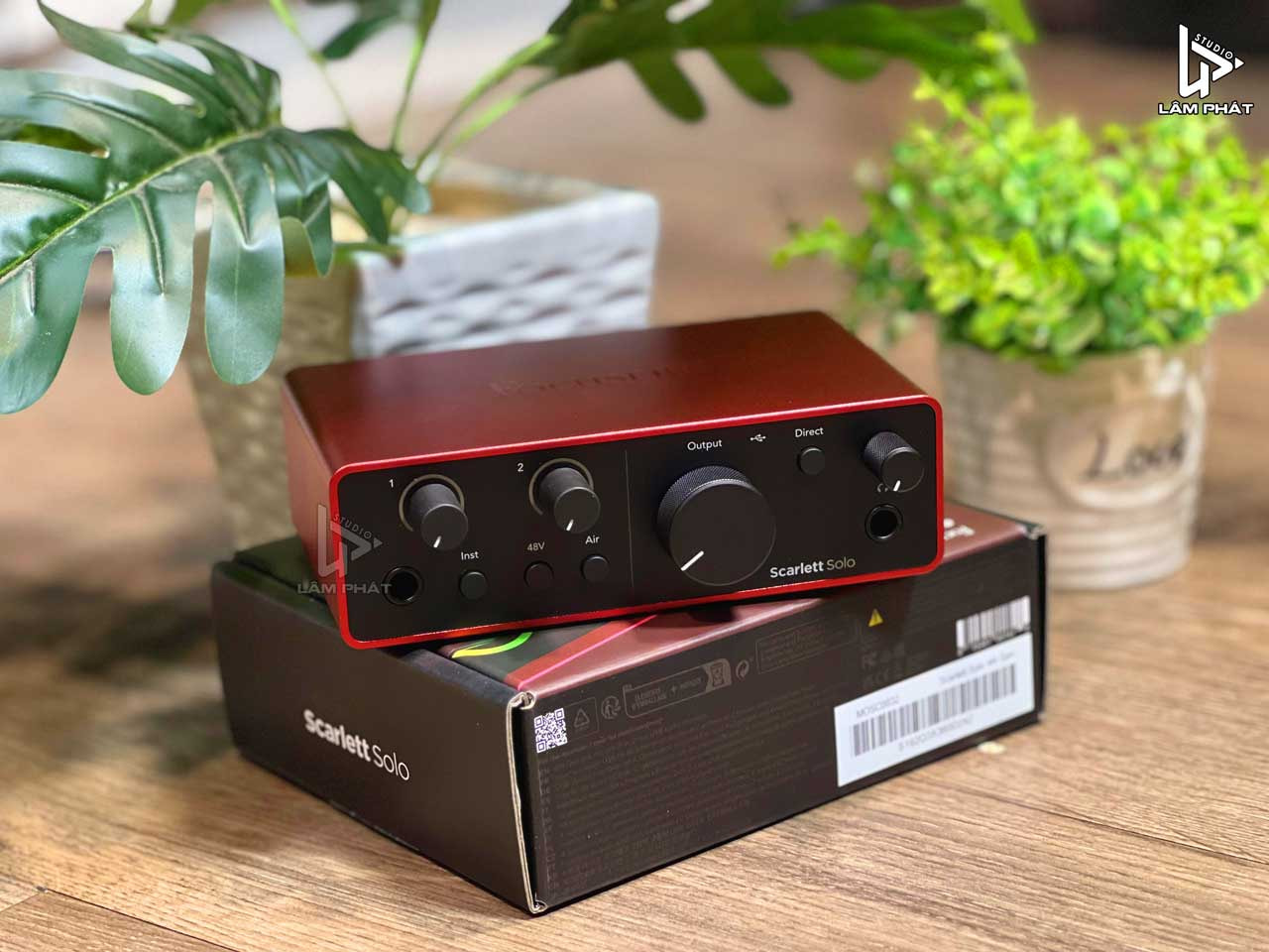 Combo Thu Âm Focusrite Solo Gen 4 Và Micro Takstar SM8B (2nd Gen)
