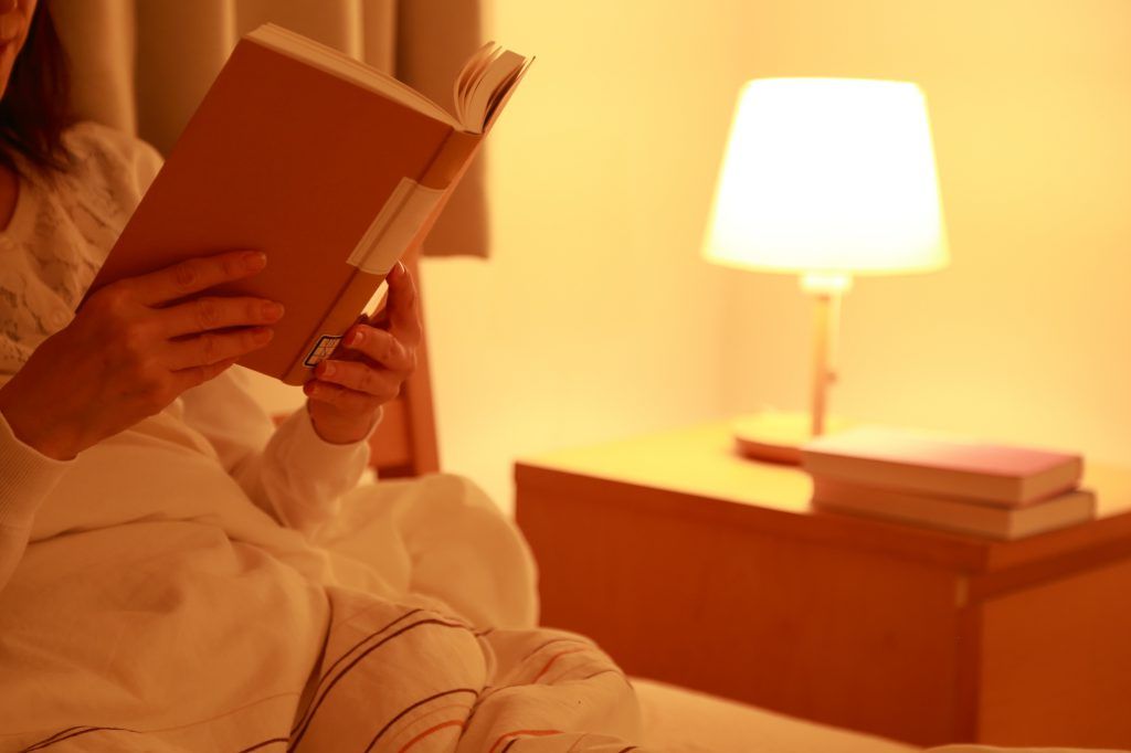 Đèn led có phải đèn đọc sách tốt nhất không? Nên chọn đèn đọc sách nào?