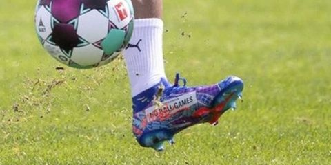 Jadon Sancho sở hữu đôi giày bóng đá chính hãng Nike Mercurial Signature đầu tiên